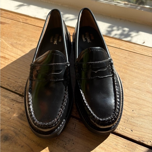 Womens Whitney Weejuns® Penny Loafer - Picture 3 of 10